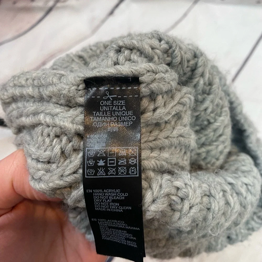 Forever21 Grey Slouchy Beanie - Picture 2 of 3